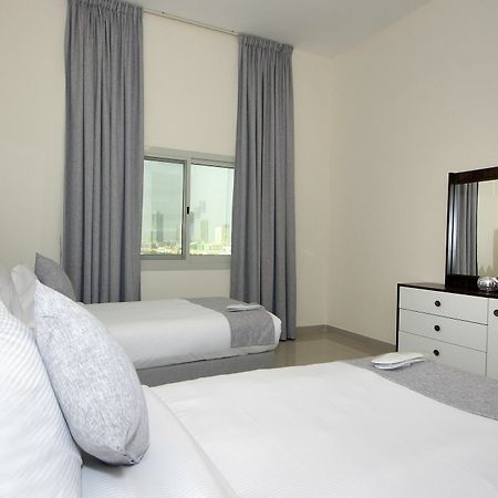 Spacious 2 Bedroom In Al Telal 11, Al Barsha 1 Dubai Exterior photo
