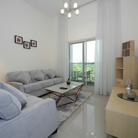 Spacious 2 Bedroom In Al Telal 11, Al Barsha 1 Dubai Exterior photo