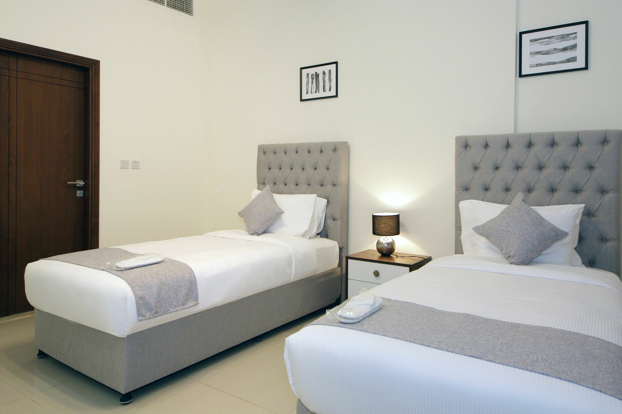 Spacious 2 Bedroom In Al Telal 11, Al Barsha 1 Dubai Exterior photo