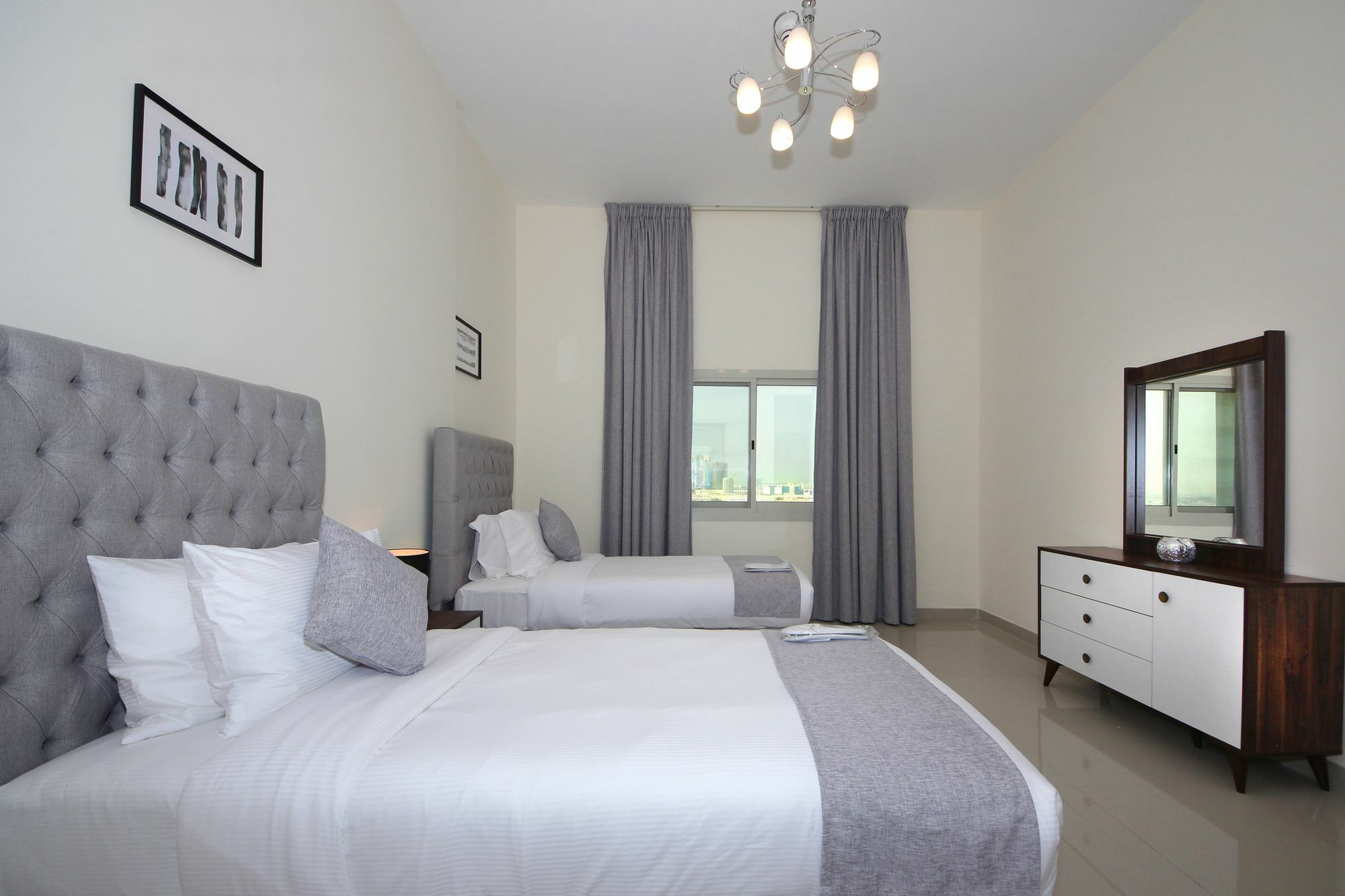 Spacious 2 Bedroom In Al Telal 11, Al Barsha 1 Dubai Exterior photo
