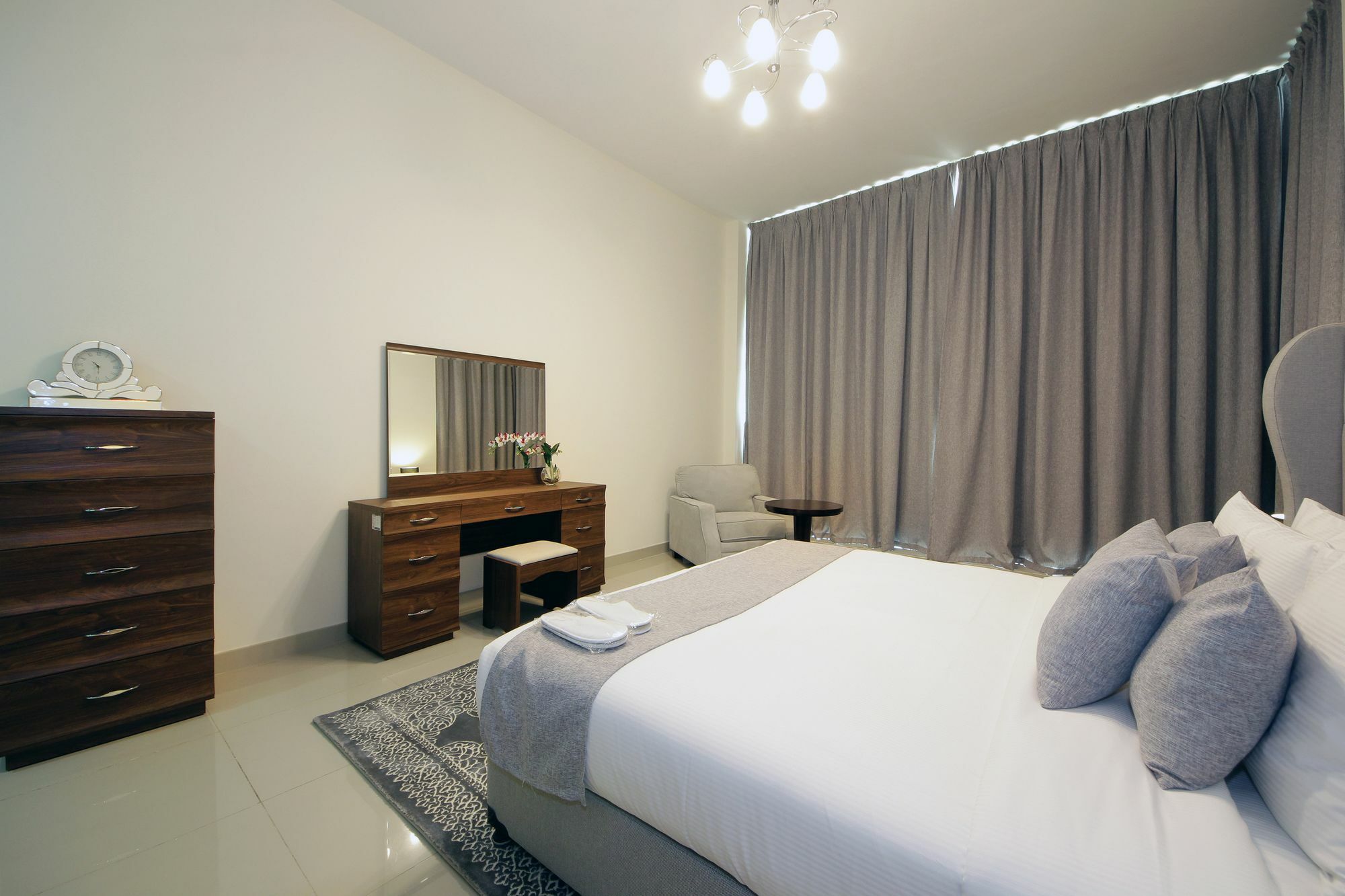 Spacious 2 Bedroom In Al Telal 11, Al Barsha 1 Dubai Exterior photo