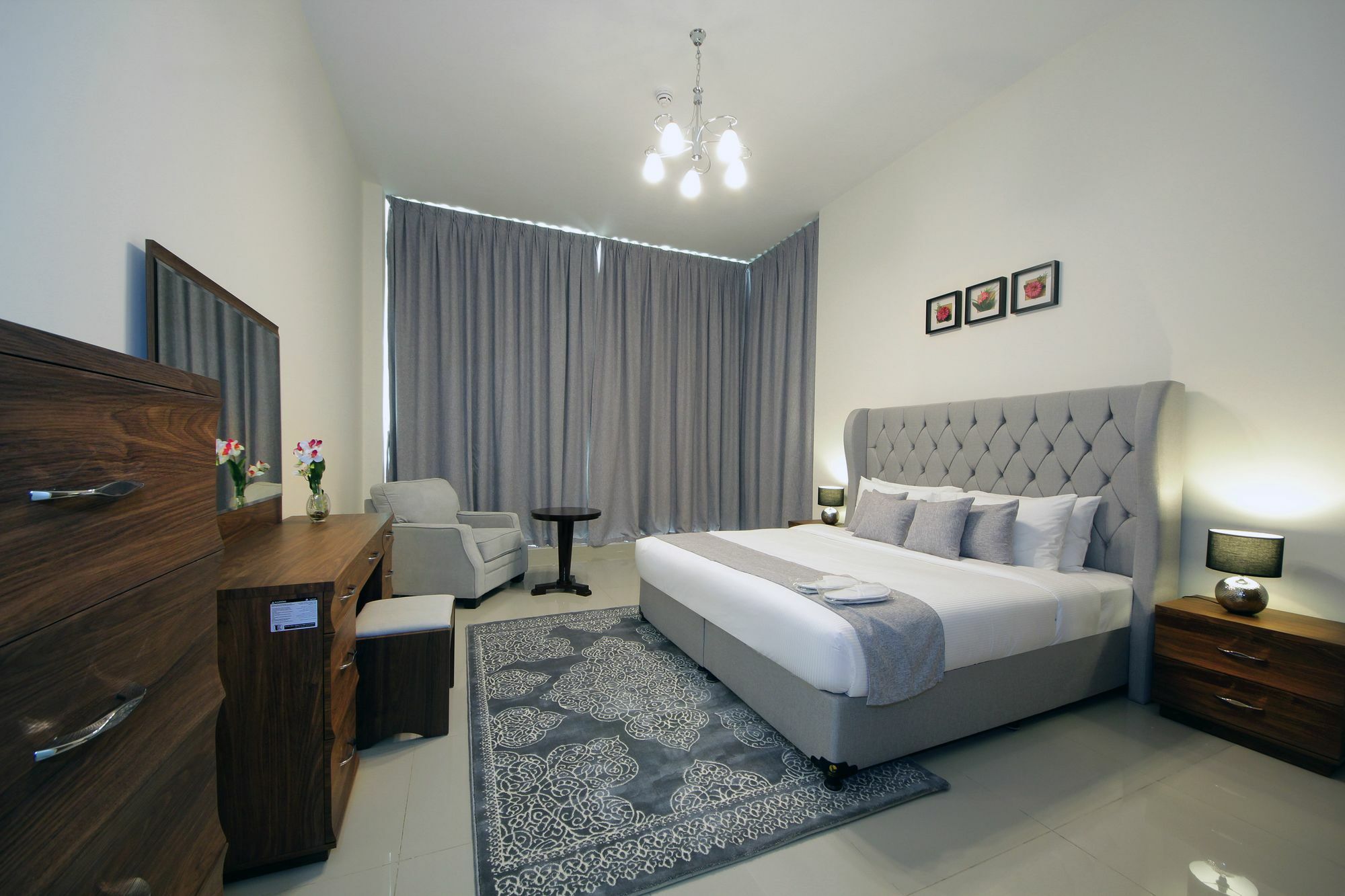 Spacious 2 Bedroom In Al Telal 11, Al Barsha 1 Dubai Exterior photo