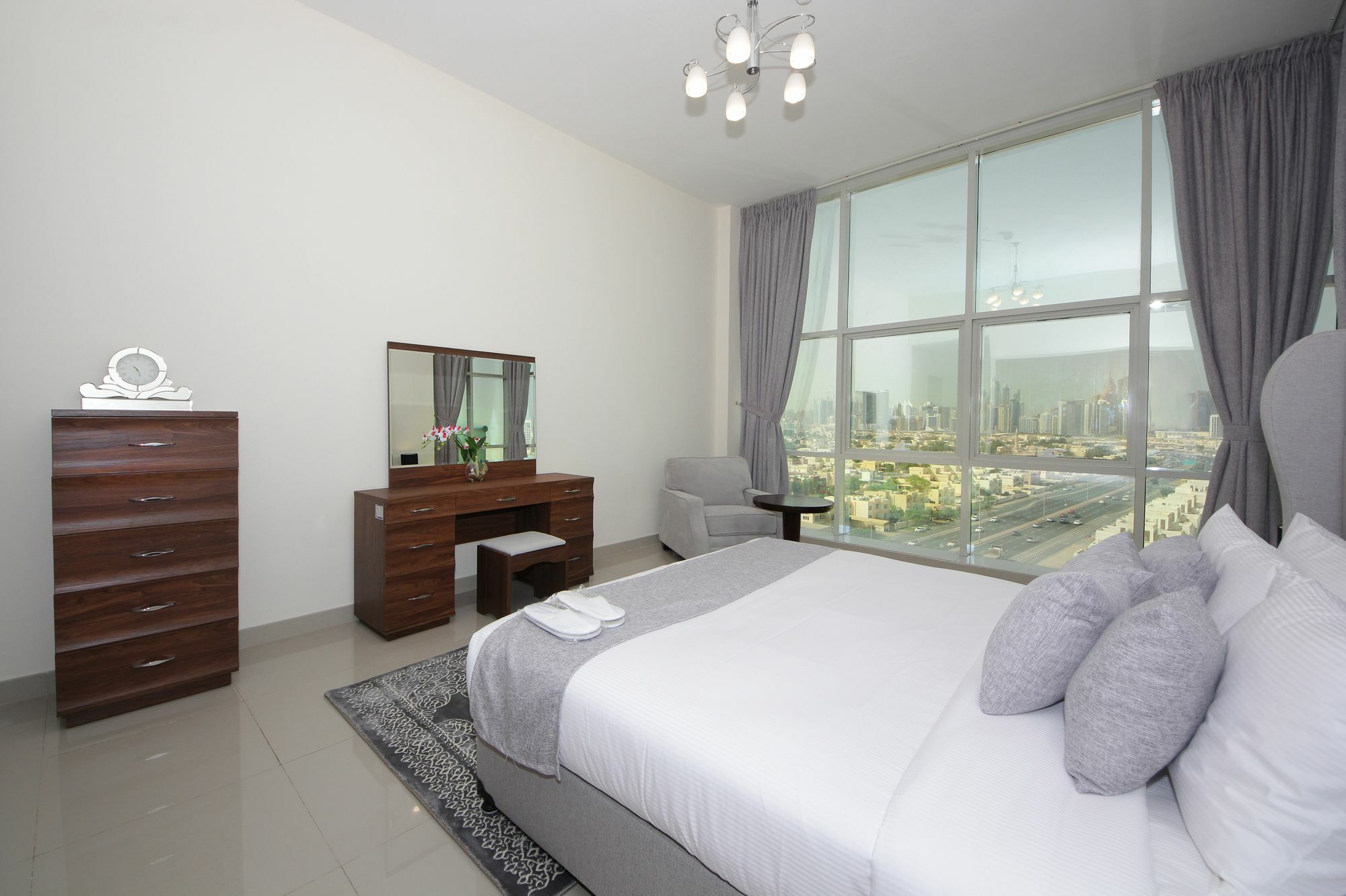 Spacious 2 Bedroom In Al Telal 11, Al Barsha 1 Dubai Exterior photo