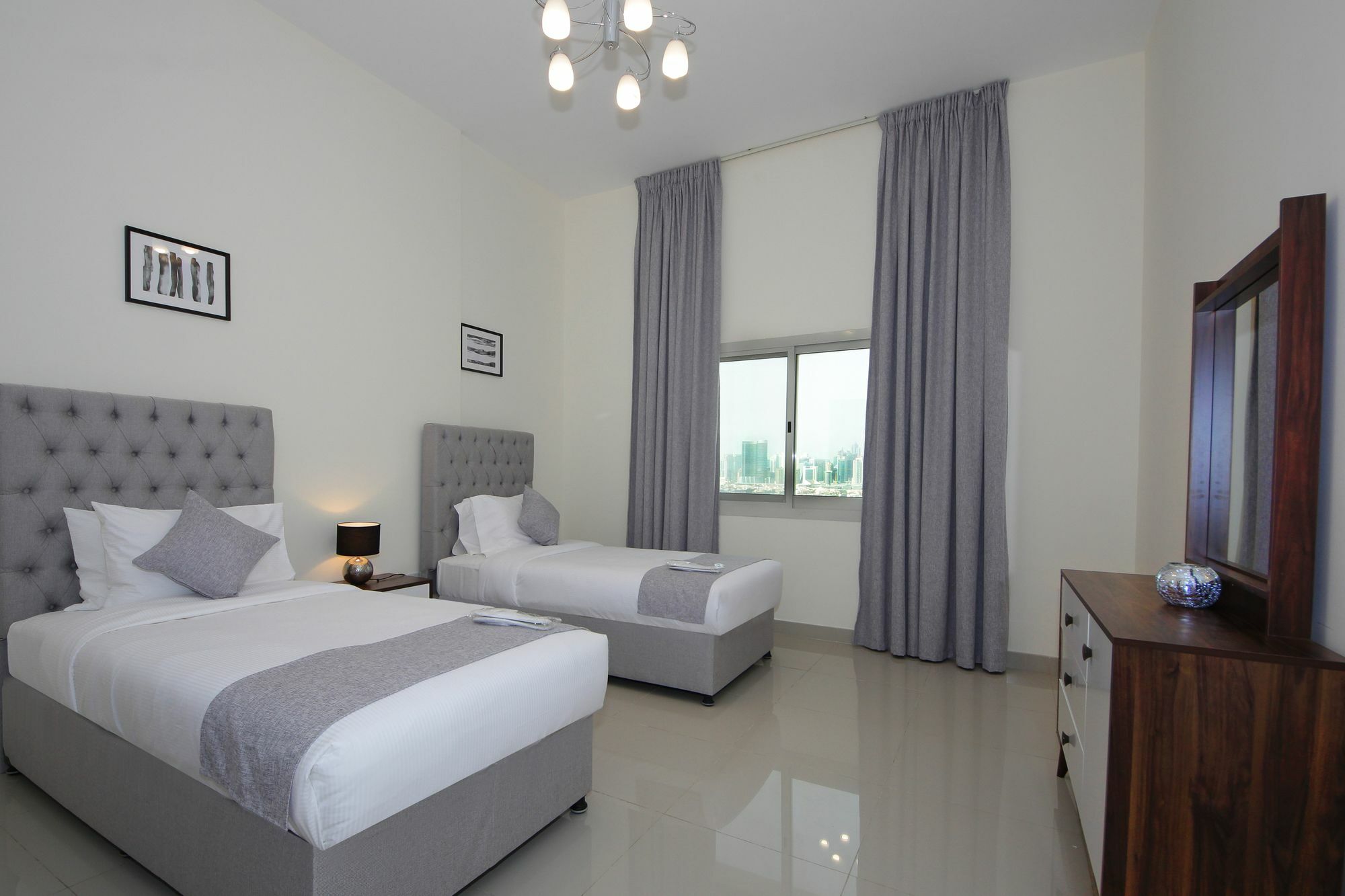 Spacious 2 Bedroom In Al Telal 11, Al Barsha 1 Dubai Exterior photo
