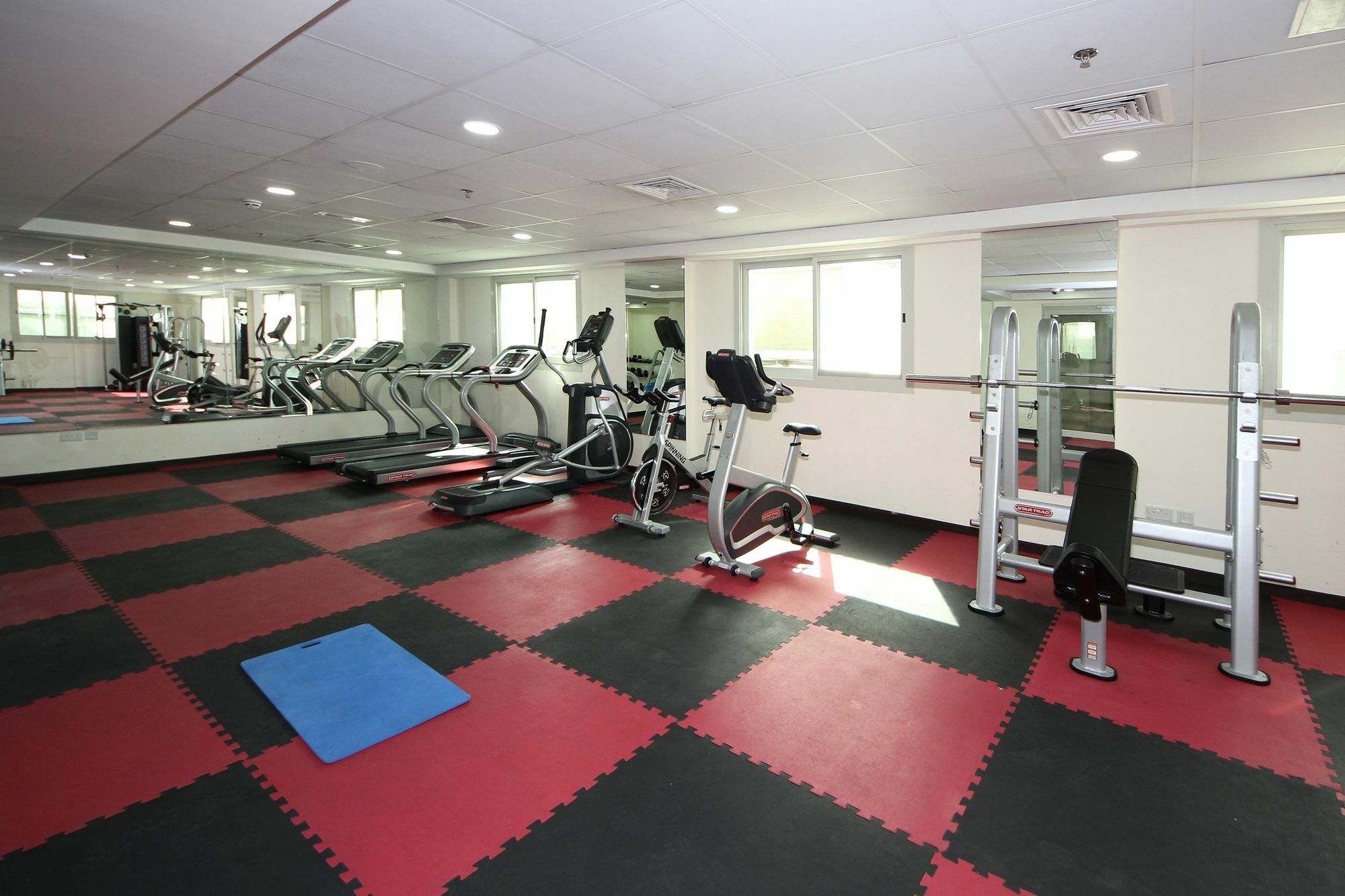 Spacious 2 Bedroom In Al Telal 11, Al Barsha 1 Dubai Exterior photo