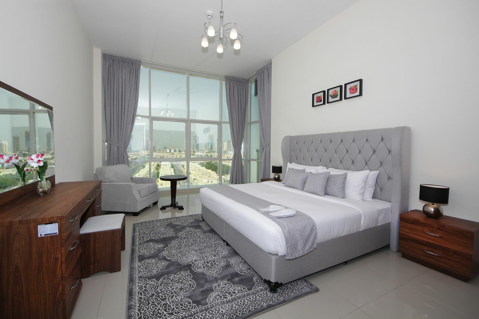 Spacious 2 Bedroom In Al Telal 11, Al Barsha 1 Dubai Exterior photo
